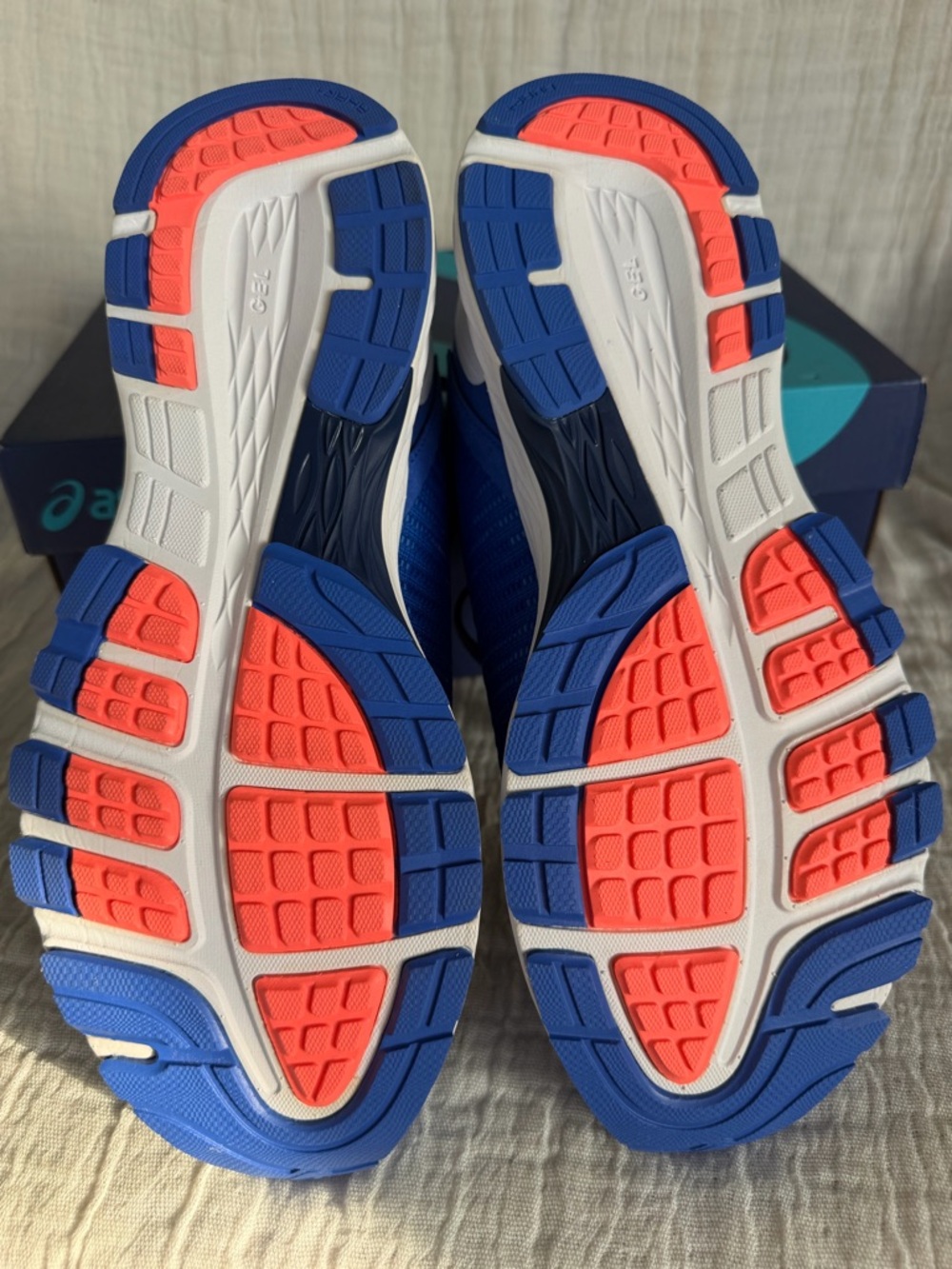 ASICS Women’s DynaFlyte 2 Running Shoes NIB 🏃🏽♀️ - Picture 5 of 8